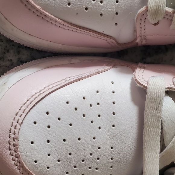 Air jordans 1 - Picture 3 of 5